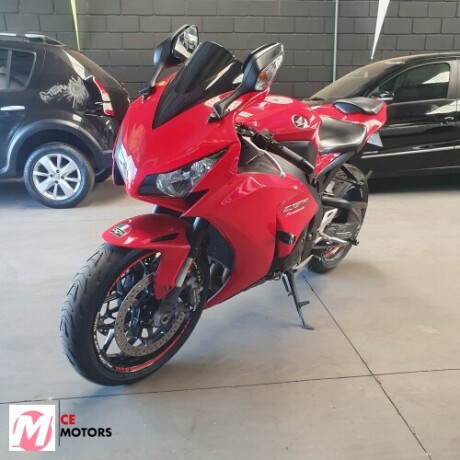 moto-honda-cbr-1000-rr-fireblade-cbr-1000-rr-fireblade-por-r5490000-em-lenis-paulista-sp-big-1