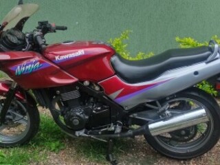 Moto Kawasaki Ninja EX Ninja EX 500cc por R1500000 em CURITIBA PR