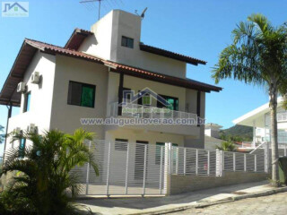 Casa de temporada em Praia Brava, Florianópolis Santa Catarina. Casas Praia Brava Florianópolis, Aluguel no Verão.