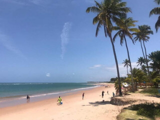 Casa de temporada em Guarajuba, Camacari Bahia. Aluguel Temporada - Casa frente mar Guarajuba - Permite 15 pessoas - Excelente Localizacão