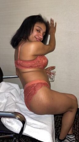 teetee-female-escorts-in-new-york-city-ny-347-665-3556-big-0