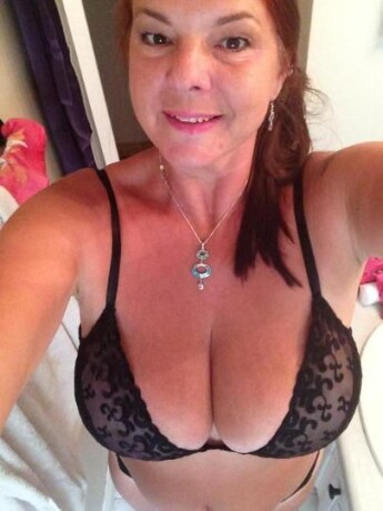 female-escorts-in-appleton-wi-1-414-000-0035-big-4