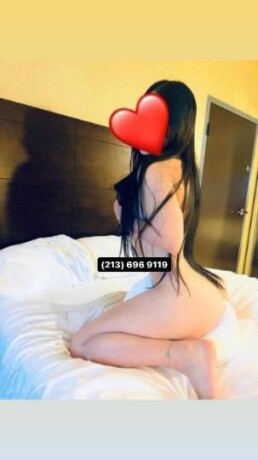 female-escorts-in-los-angeles-ca-213-696-9119-big-2