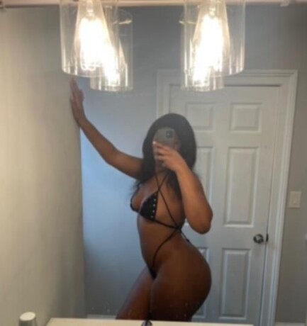 cinderella-female-escorts-in-hartford-ct-240-875-2038-big-0