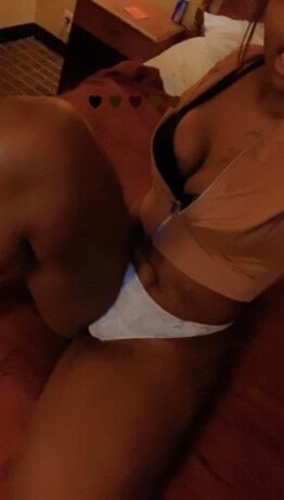 q-so-chocolate-female-escorts-in-chicago-il-872-215-5061-big-2